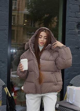 Пуховик жіночий