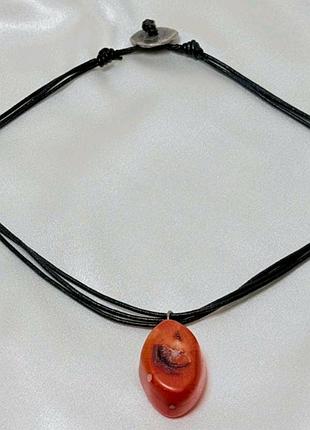 Вінтажний кораловий підвіс на шкірі 40см. " athens protasis "