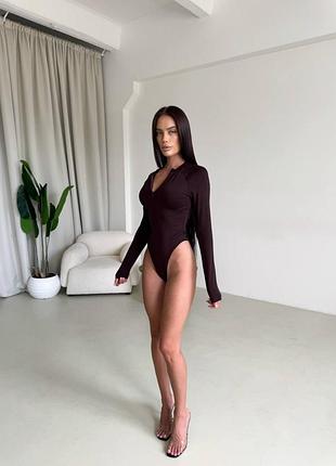 Базовий жіночий лонгслів боді на блискавці