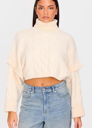 Кремовый вязаный укороченный свитер