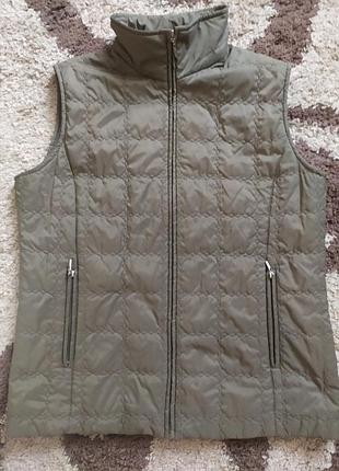 Женские жилетки