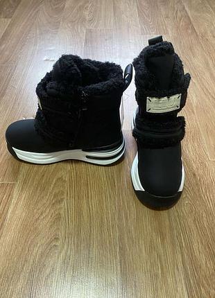 Термодутики новые. стелька 21.5см. овчина.
