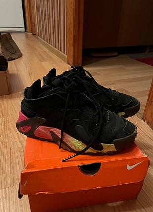 Кросівки adidas оригінальні, унісекс. розмір 38. купувала в сша.