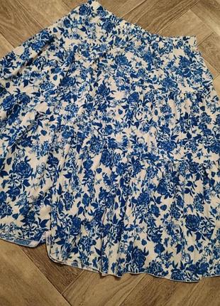 Красивый юбочка