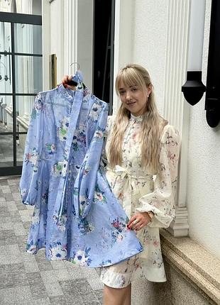 Нова жіноча святкова сукня молочна і блакитна