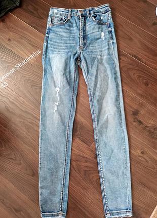 Джинсы stradivarius высокая посадка