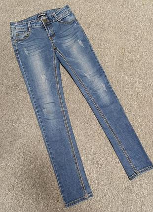 Джинсы женские или на девочку подростка