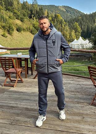 Костюм тройка жилетка с капюшоном и спортивный костюм на флисе