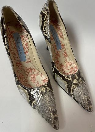 Італія шкіряні стильні елегантні туфлі човники від дорогого люксового бренду зміїний принт