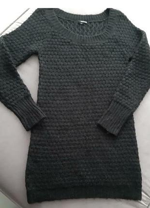 Удлиненный теплый свитер крупной вязки