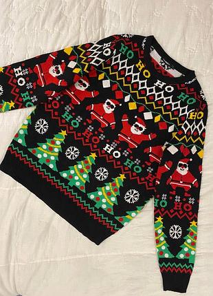 Новогодний свитер с санта клаусом