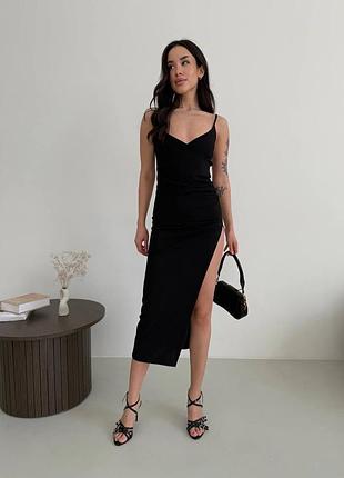 Черное платье