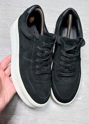 Жіночі кросівки m&s