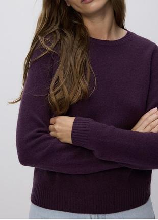 Шерстяной свитер цвет бордо, марсал, круглый ворот