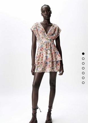 Шифонова сукня в квитковий принт zara