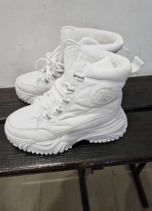 Ботинки черевики