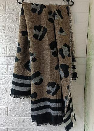 Очень красивый шарф сток