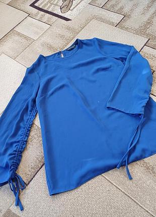 Яскрава шифонова блуза