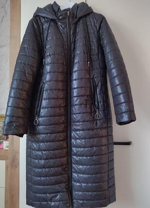Жіноче зимове пальто, чорного кольору ,пуховик