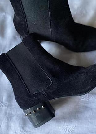 Комфортные замшевые ботильоны 37