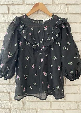 Zara блузка с вышивкой и рюшами оригинальная