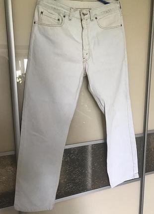 Білі джинси levi's 3