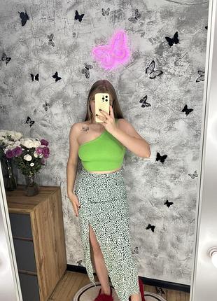 Спідниця міді з розрізом