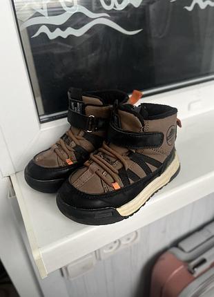 Продам детскую обувь для мальчика б/у