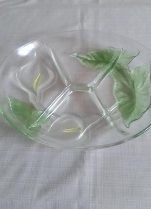 Менажница , цветы каллы,