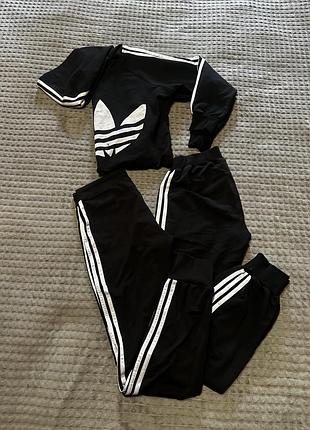 Костюм adidas