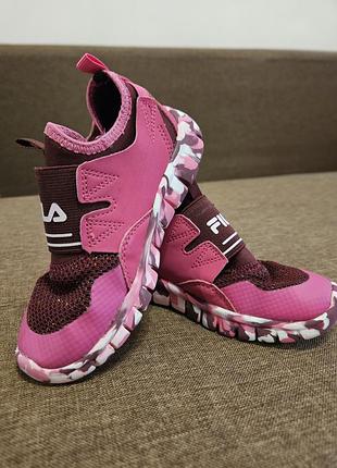 Красивые яркие супер легкие кроссовки для девочки