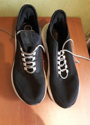Кросівки чоловічі