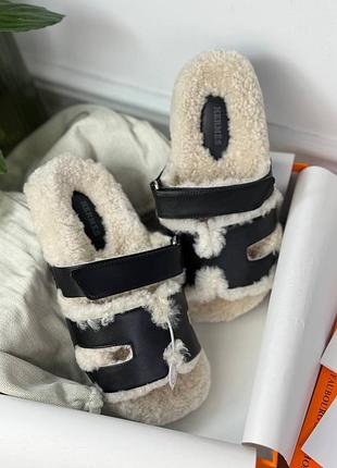 Шкіряні шльопанці ермес на овчині натуральній