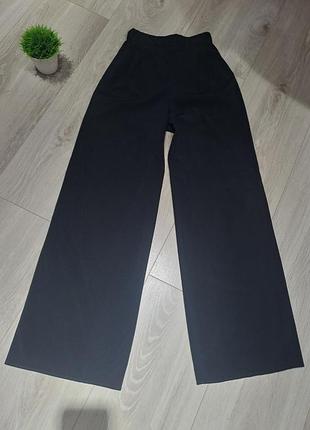 Брюки жіночі палаццо/ чорного кольору