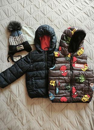 Жилетка+куртка+2 шапочки