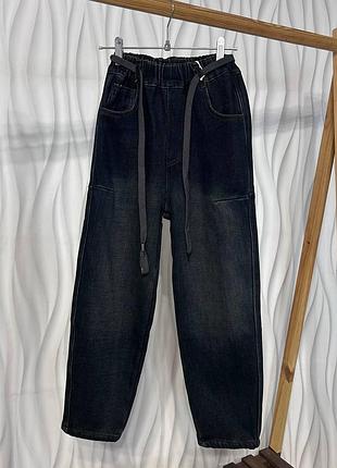 Теплые удобные джинсы мом для парней 125-140 см