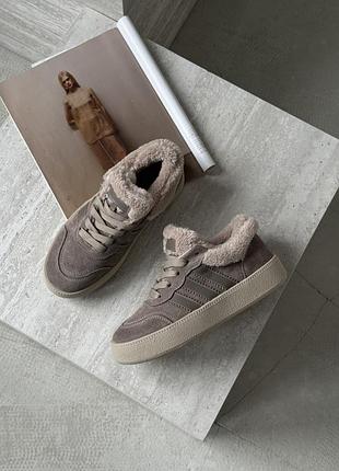 Кеди жіночі базові