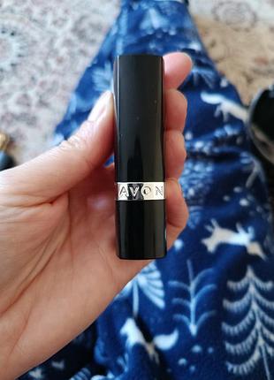 Помада черешневий шик avon (п.1)