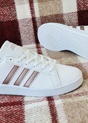 Жіночі кросівки adidas grand court (оригінал)
