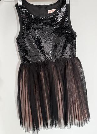 Сукня для дівчинки