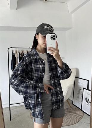 Сорочка в клітинку чорно біла