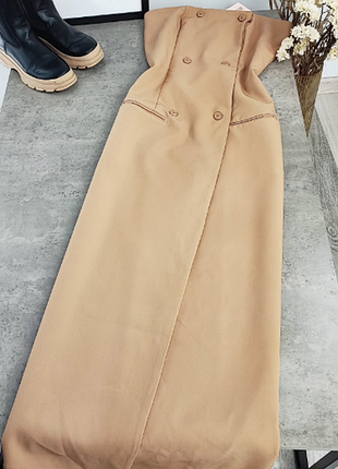 Невероятно эффектное платье макси бандо missguided