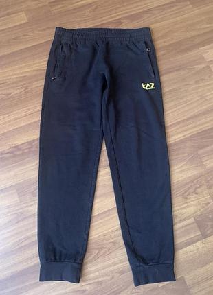 Чорні джогери армані