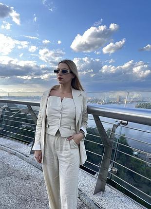 Костюм трійка, з натурального льону.