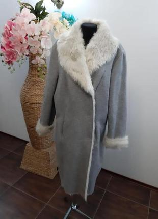 Теплое пальто с ценниками oliver2 фото