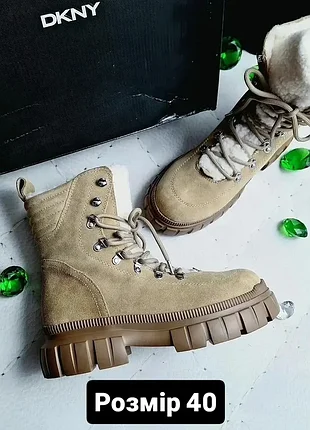 Dkny оригінал замшеві зимові черевики на платформі