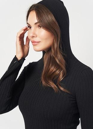 Zara светр чорний з капюшоном широкими рукавами