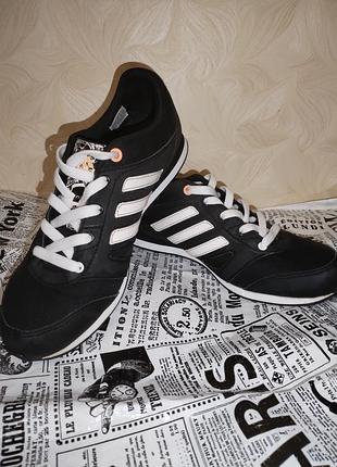 Кроссовки adidas