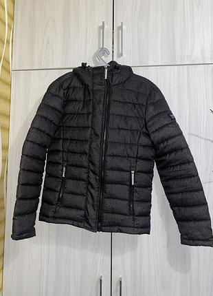 Куртка коротка зимова