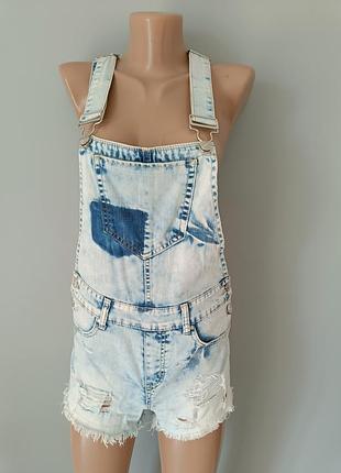 Комбинезон джинсовый